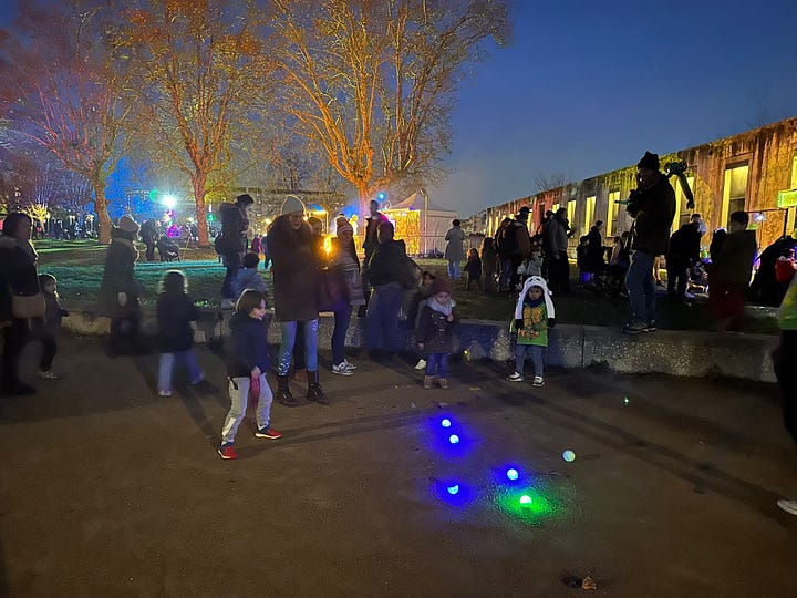 fĂȘte des lumiĂšres - boules lumineuses