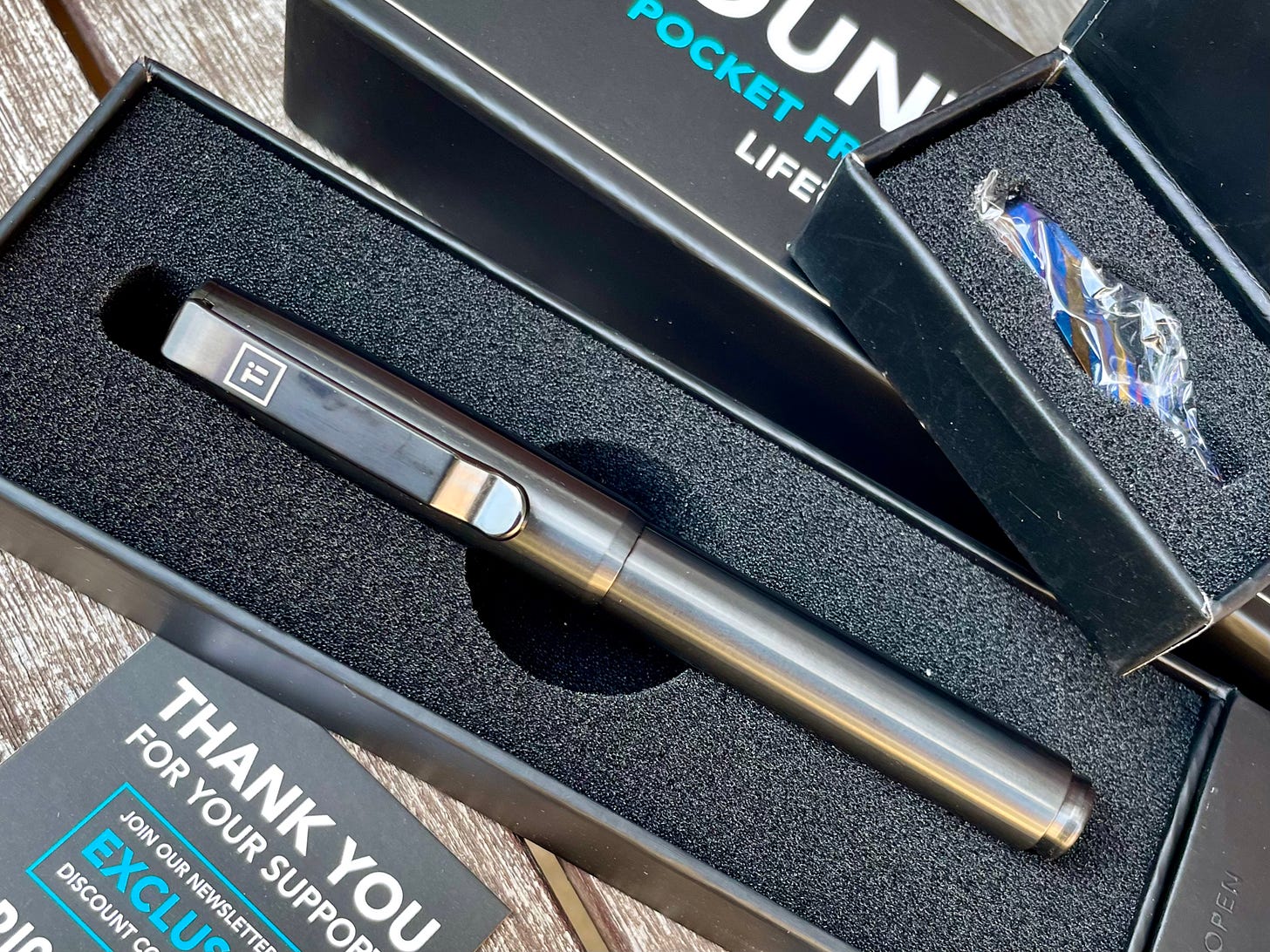 which vapes will be banned uk Scriveiner EDC Luxury Fountain Pen Medium Nib 0.7 mm Black Barrel Black And  Blue