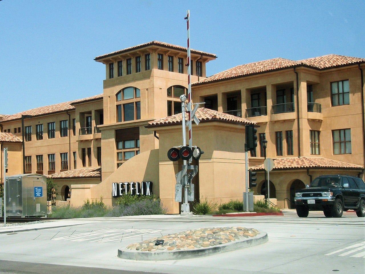 Netflix ketamine lawsuit — Coolcaesar / CC BY-SA 3.0 (Wikimedia Commons) Netflix ketamine lawsuit — Coolcaesar / CC BY-SA 3.0 (Wikimedia Commons)