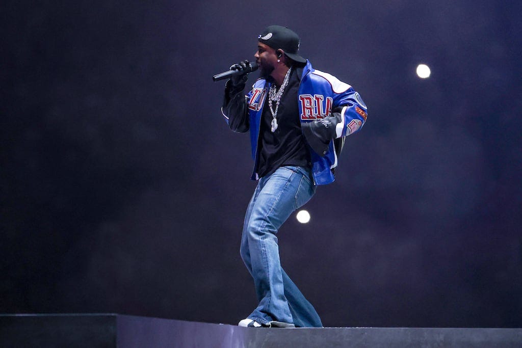 Super Bowl half-time show: Kendrick Lamar unleashes Not Like Us and it felt euphoric – The Irish Times Super Bowl half-time show: Kendrick Lamar unleashes Not Like Us and it felt euphoric – The Irish Times