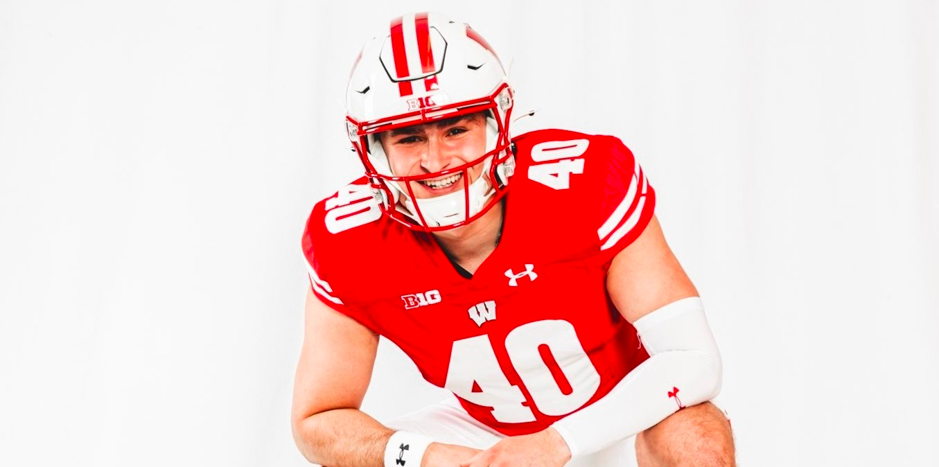 Wisconsin Badgers transfer long snapper James Roe.
