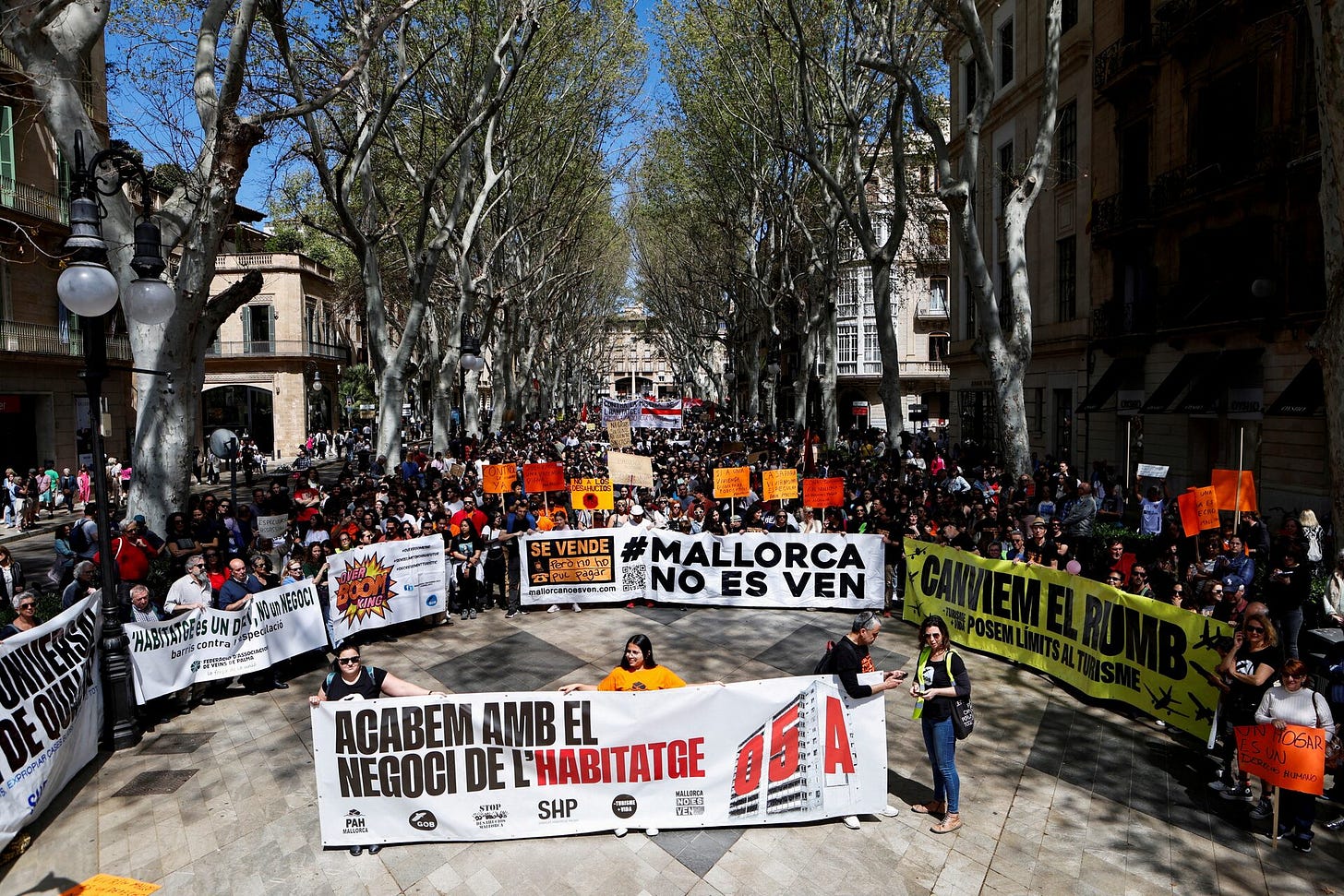 Large number of people protested against housing prices and the impact of tourism on the residents of the Balearic islands, in Palma, Mallorca on April 5, 2025. (Credits: Francisco Ubilla/Reuters)