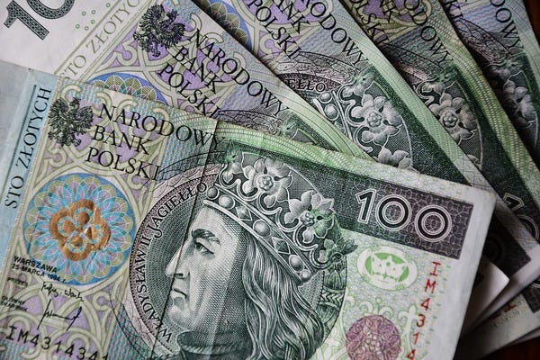 В Польщі ростуть зарплати В Польщі ростуть зарплати