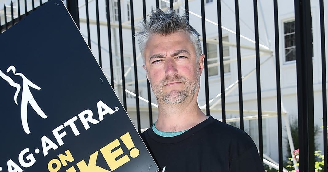 Sean Gunn striking