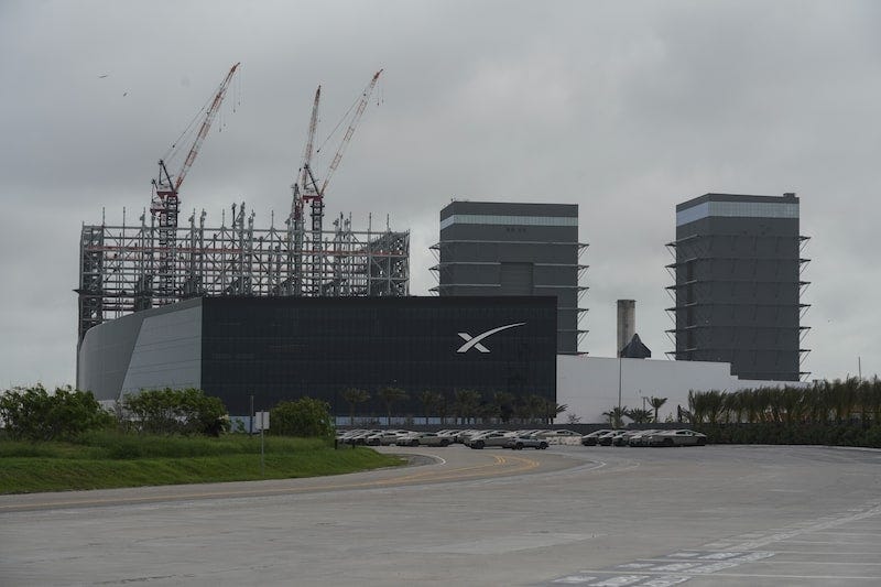Conselhos da SpaceX e da Tesla avaliam maior fusão da história no valor de  US$ 3,5 tri