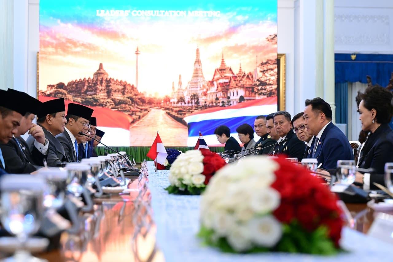 Indonesian President Prabowo Subianto holds a bilateral meeting with Thai Prime Minister Anutin Charnvirakul at the Merdeka Palace Indonesian President Prabowo Subianto holds a bilateral meeting with Thai Prime Minister Anutin Charnvirakul at the Merdeka Palace