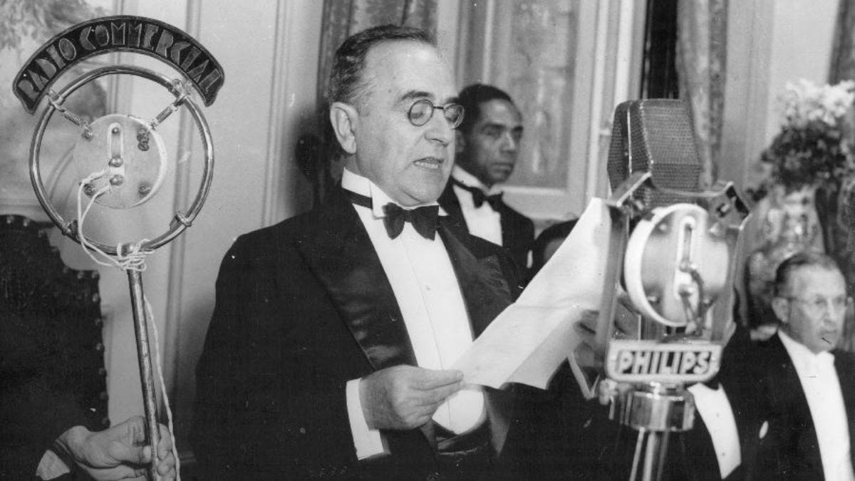 Getúlio Vargas há 69 anos: “Saio da vida para entrar na História” – PSB 40 Getúlio Vargas há 69 anos: “Saio da vida para entrar na História” – PSB 40