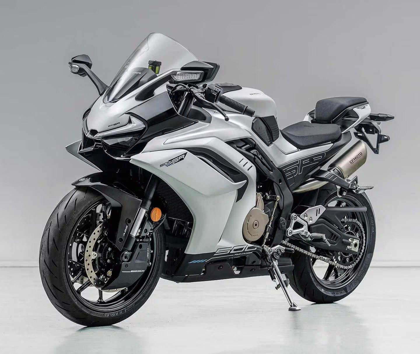 BMW's Wild R1300 R Superhooligan Racer, Yamaha Relocating Its US