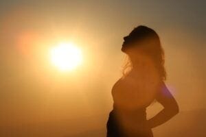 Pregnant woman in sunshine. Pixabay