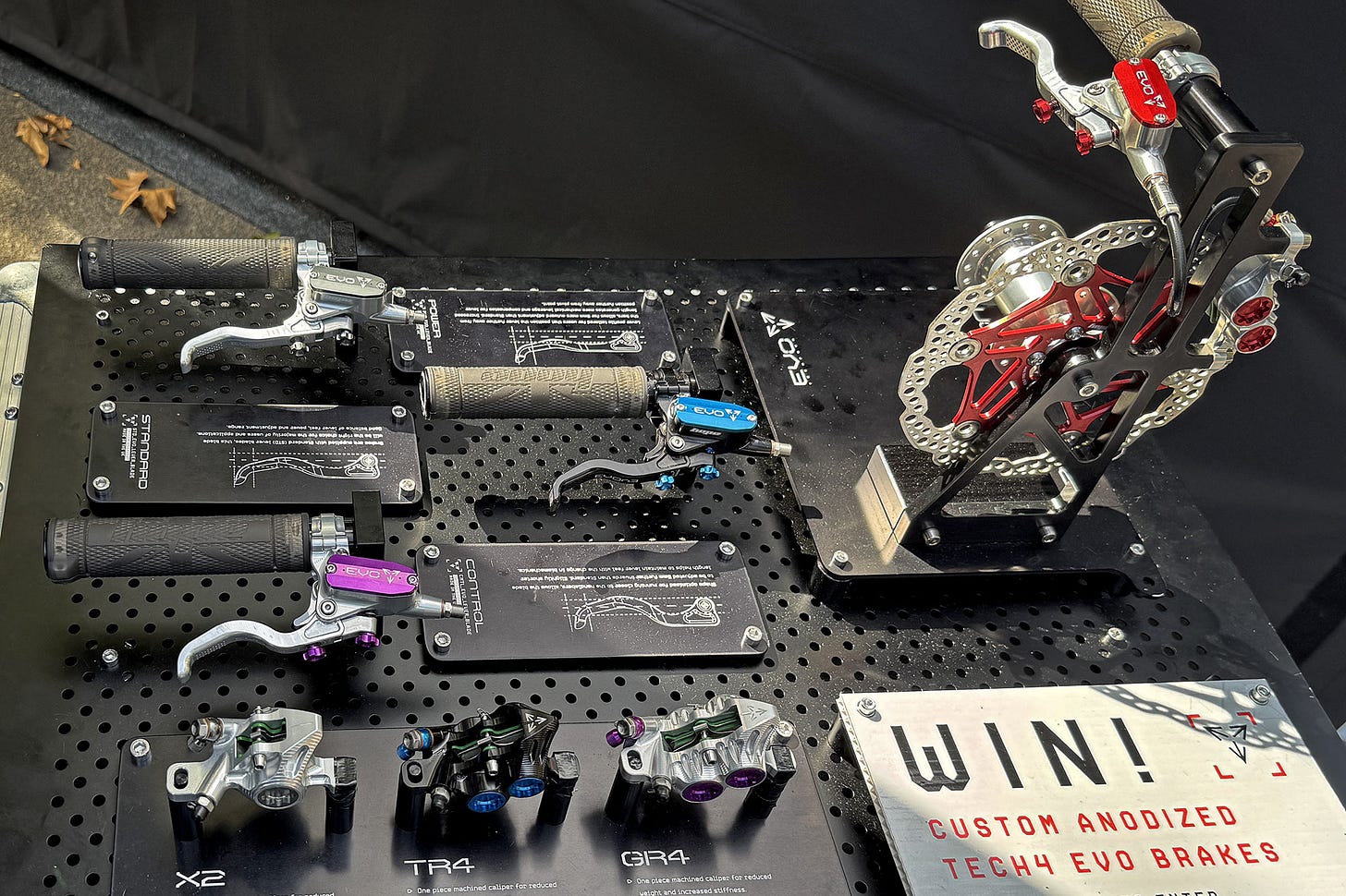 2025 Hope Tech4 EVO brakes, all-new levers and calipers