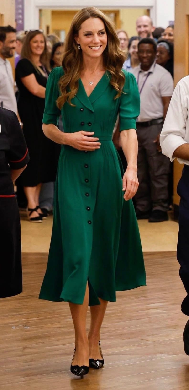 burgundy and green dress Forest Are the Colours Royalty Always Reaches For Every Autumn The tie waist gives
