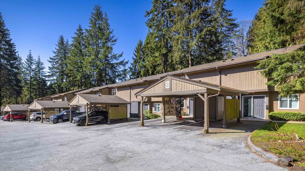 Manulife Buys North Vancouver Townhouse Complex From KingSett-Starlight For $48M