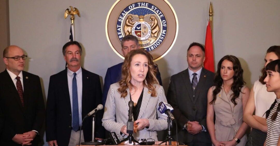 Missouri Senate Bill Seeks 'Cleaner Voting Lists,' But Critics See Risk to  Eligible Voters - Missourinet