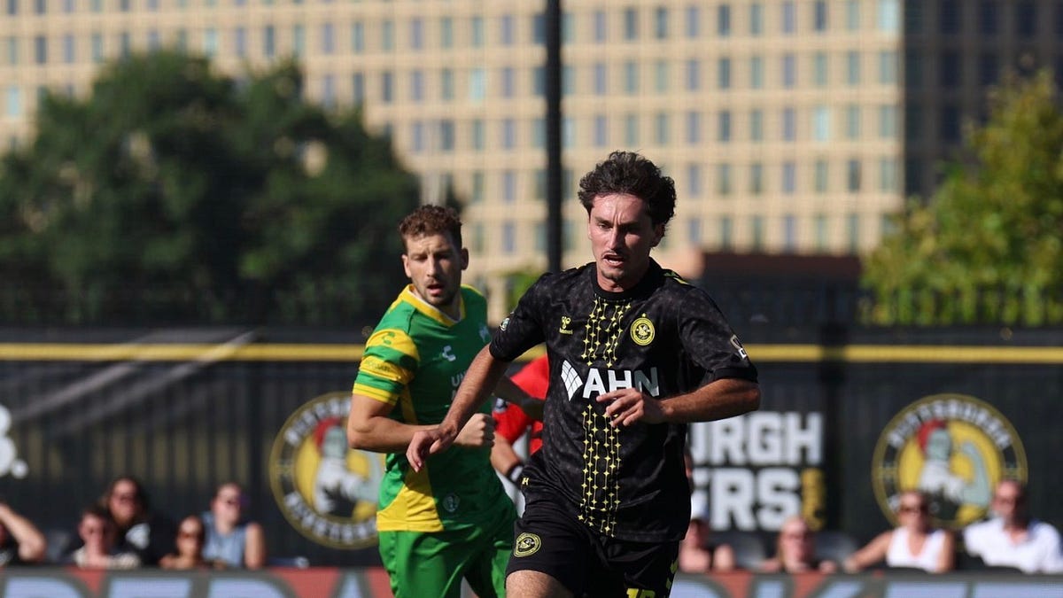 Pittsburgh 0-0 Tampa Bay: A boring physical match, but Rowdies lead at the top remains wide