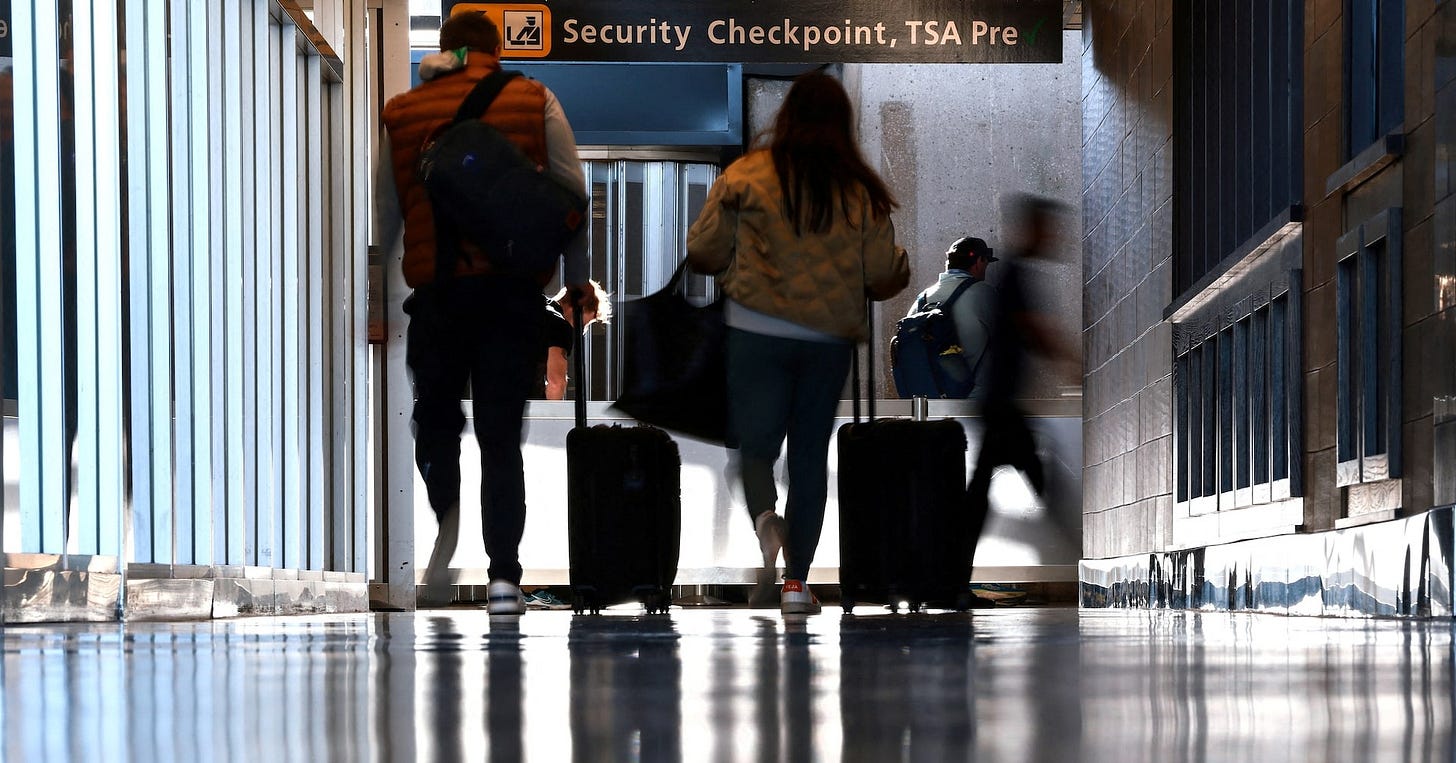 US extends Ebola travel ban to Green Card holders | Reuters US extends Ebola travel ban to Green Card holders | Reuters