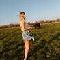 Theresa Adelina's avatar