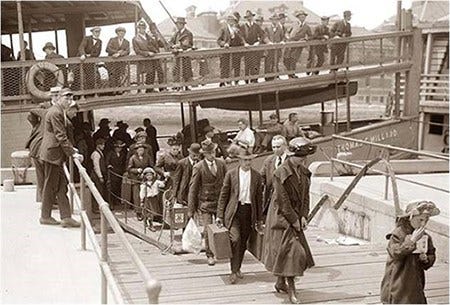 History & Culture - Ellis Island Part of Statue of Liberty National Monument (U.S. National Park Service) History & Culture - Ellis Island Part of Statue of Liberty National Monument (U.S. National Park Service)