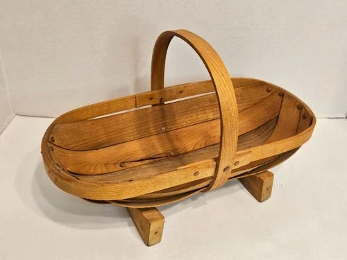 Vntg Bentwood Basket Handle Bread Fruit Garden w/Copper Rivets Rustic 9x14.5x7" - Picture 1 of 8