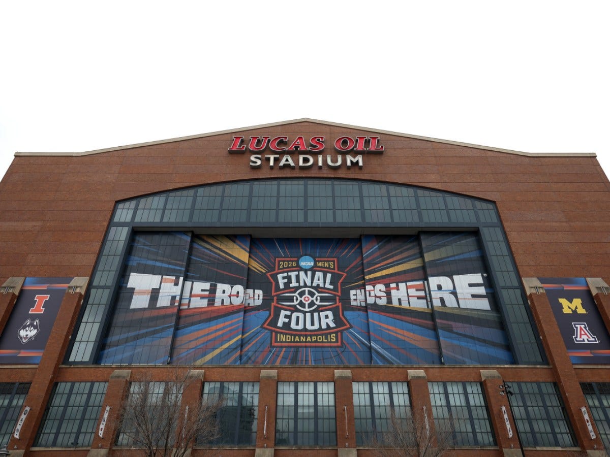Final Four: Illinois acclimating to massive Indianapolis venue