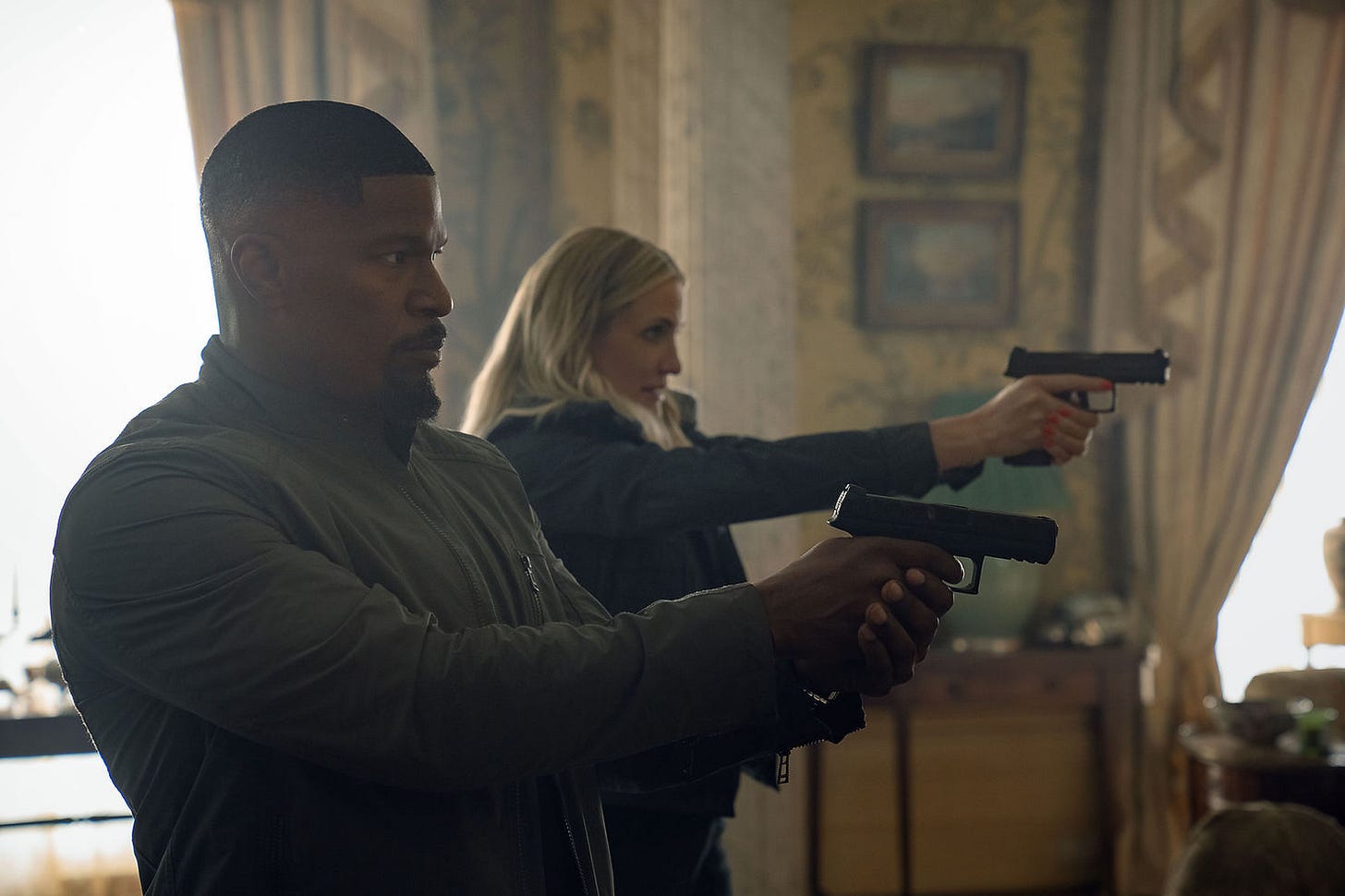 Jamie Foxx og Cameron Diaz som hemmelig spioner ©Netflix
