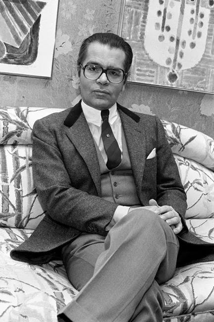 Mais de mil esboços de Karl Lagerfeld vão a leilão Mais de mil esboços de Karl Lagerfeld vão a leilão