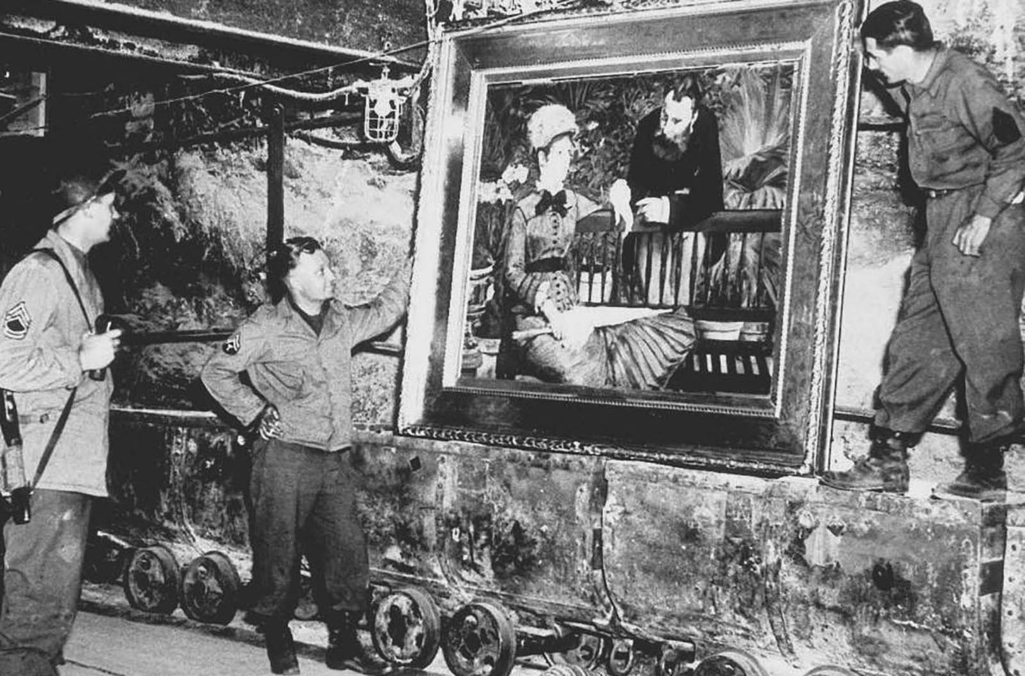 Monuments Men in Pictures: Rescuing the World's Artistic Heritage From the Nazis, 1943-1945 - Rare Historical Photos Monuments Men in Pictures: Rescuing the World's Artistic Heritage From the Nazis, 1943-1945 - Rare Historical Photos
