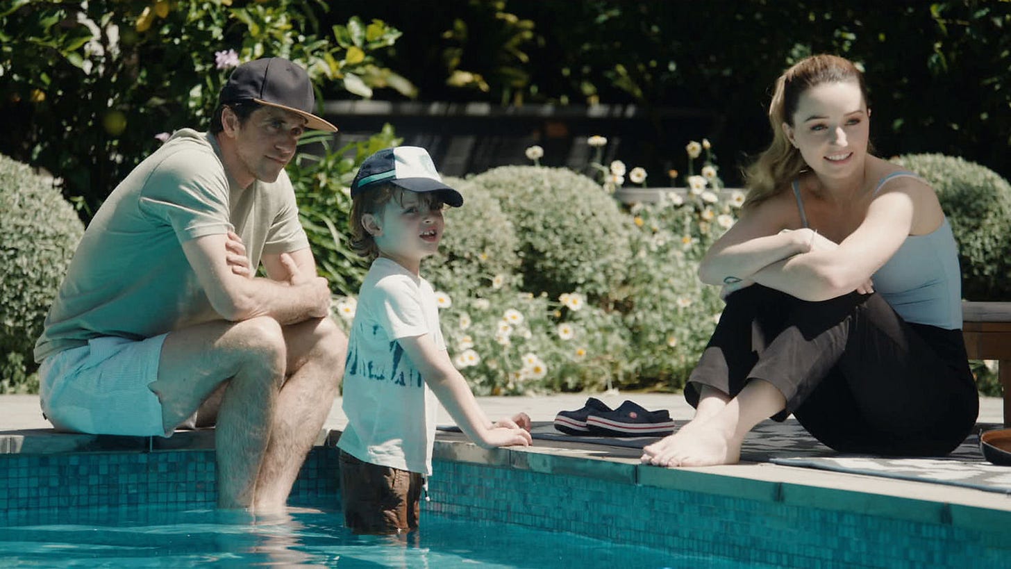 Belles tid med familien er knapp, og det begynner å tære på relasjonene. Ashley Zukerman Kaitlyn Dever som Belle Gibson ©Netflix Belles tid med familien er knapp, og det begynner å tære på relasjonene. Ashley Zukerman Kaitlyn Dever som Belle Gibson ©Netflix