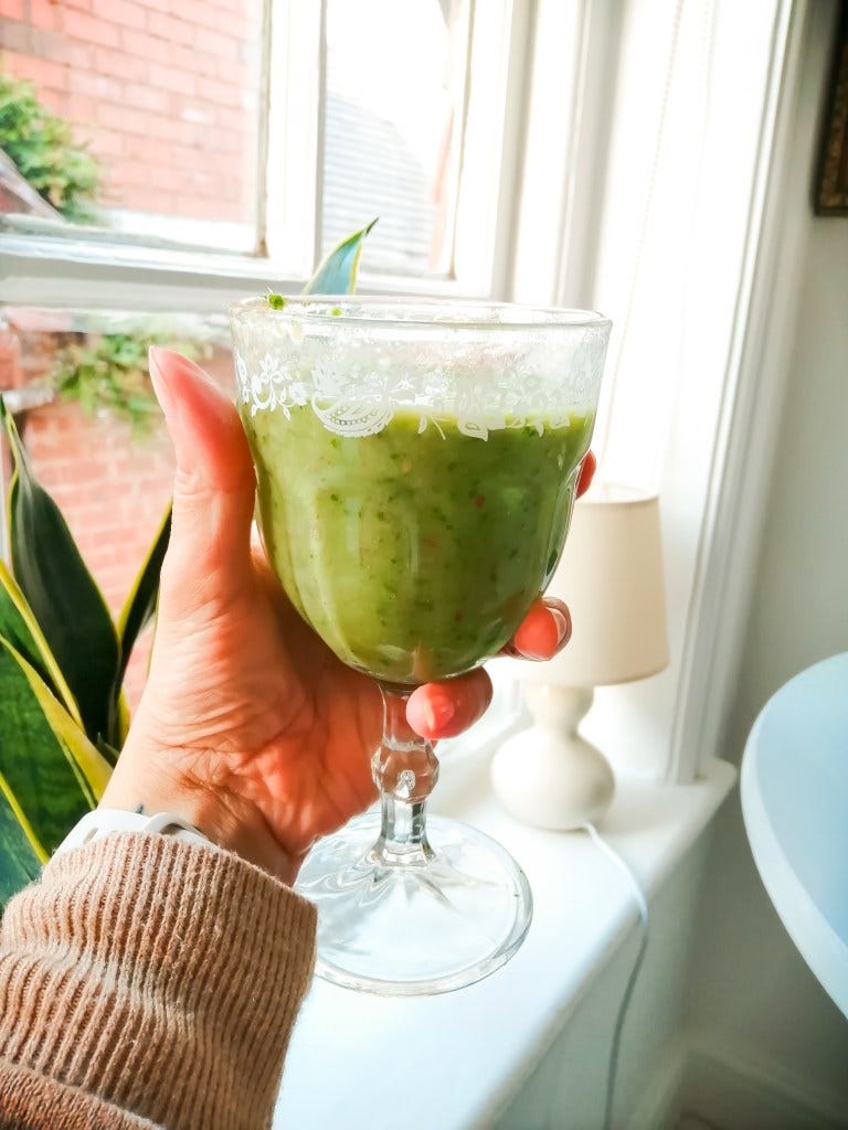 Glow & Balance Super Smoothie Glow & Balance Super Smoothie