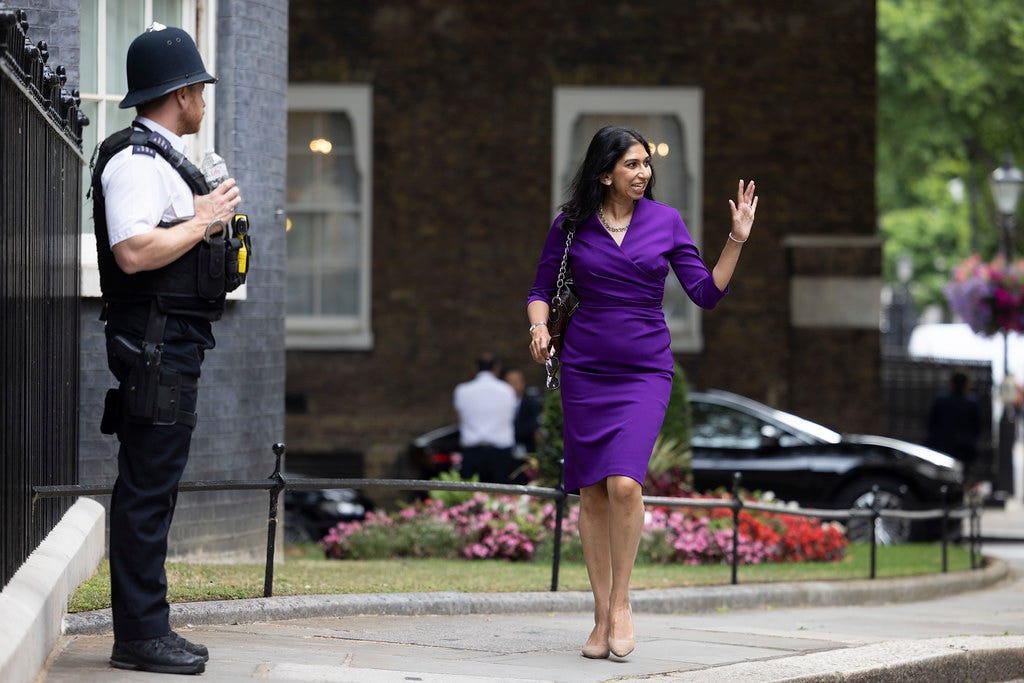 Ministers arrive to attend the weekly Cabinet meeting | Flickr