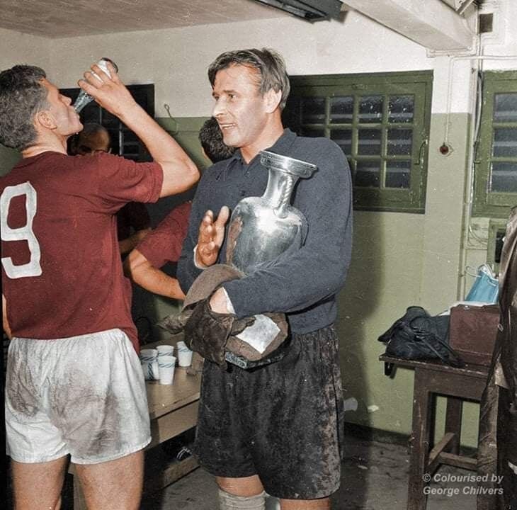 Lev yashin, after final victory in Euro 60 : r/classicsoccer