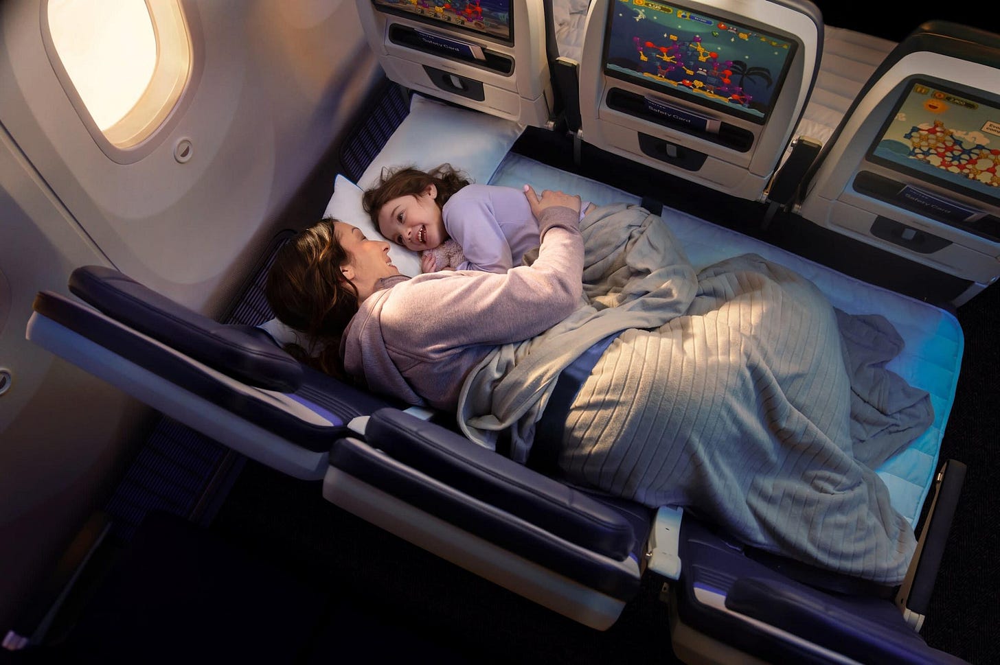 United Airlines relax row United Airlines relax row