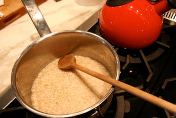 Oatmeal_cu_mccanns_in_pot_swollen_2 Oatmeal_cu_mccanns_in_pot_swollen_2
