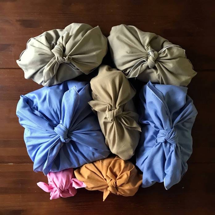 homemade fabric bento bags and gift wrapping for zero waste and plastic free shopping and gift giving