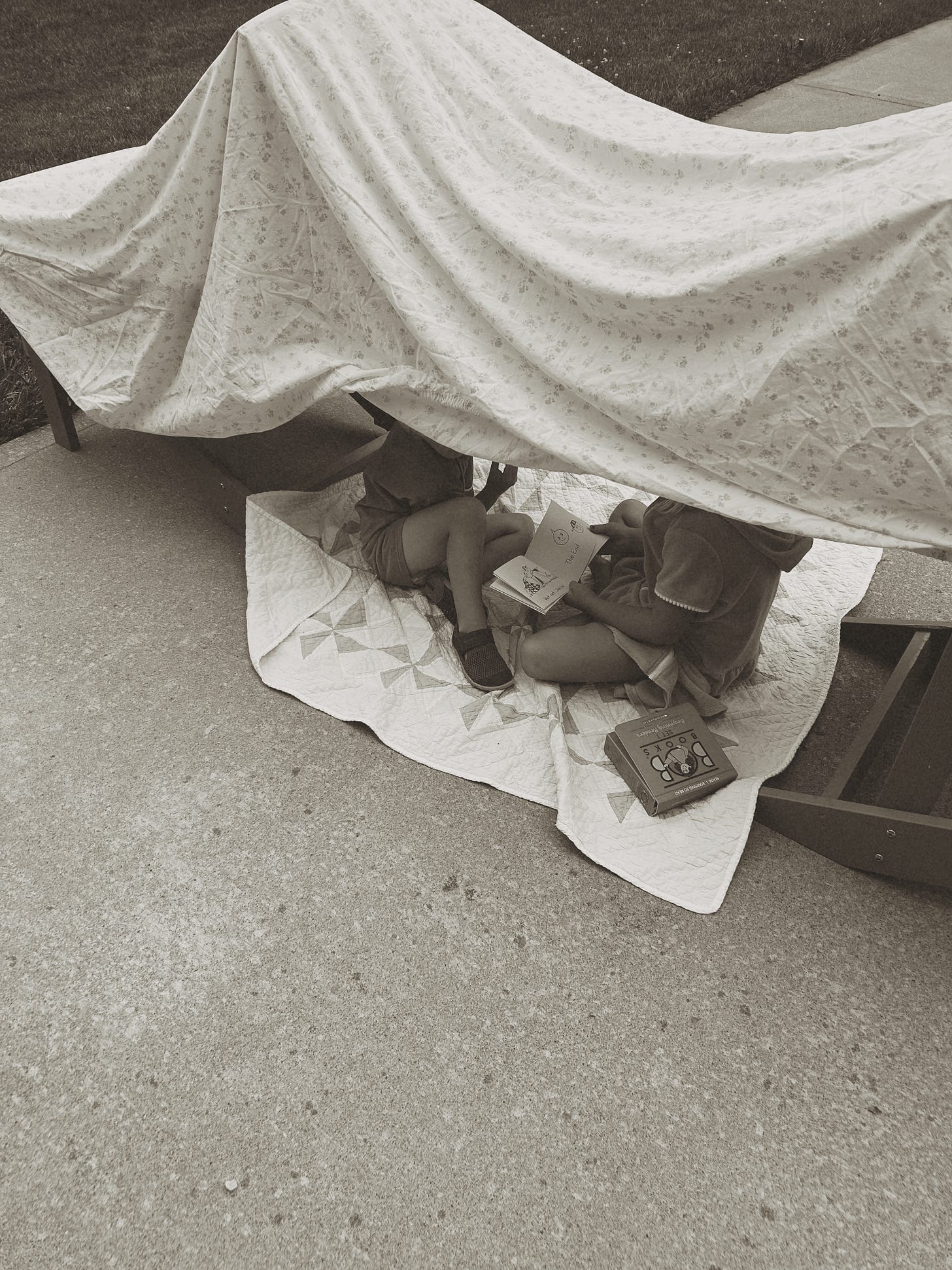 Blanket fort