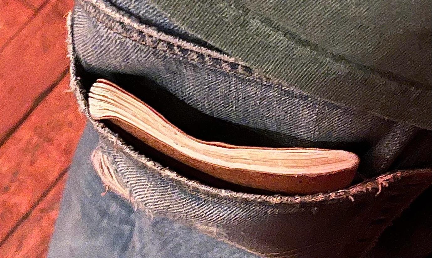 Une image contenant cuir, jeans, tanner, denim
Le contenu généré par l’IA peut être incorrect. Une image contenant cuir, jeans, tanner, denim
Le contenu généré par l’IA peut être incorrect.