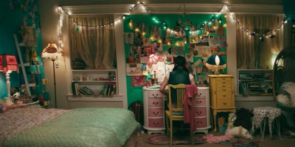 Lara Jean's Bedroom: How to get the Lara Jean bedroom look - Missy.ie