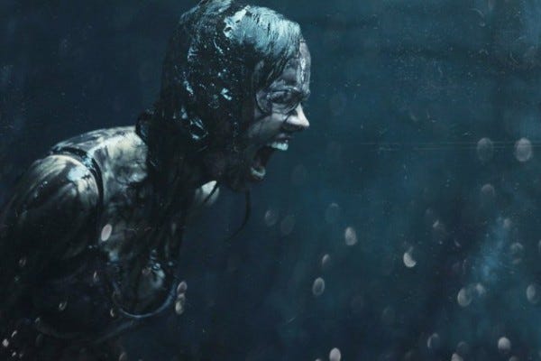 extraterrestrail horror movie girl screaming extraterrestrail horror movie girl screaming