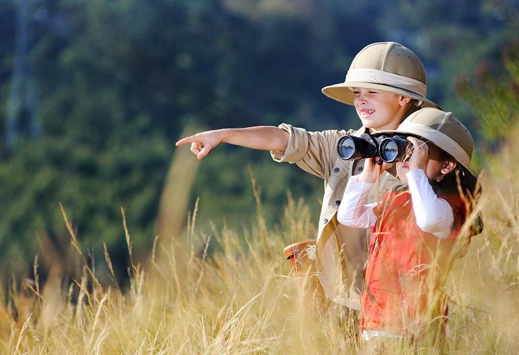 How to Develop Curiosity in Children: 12 Tips & Benefits