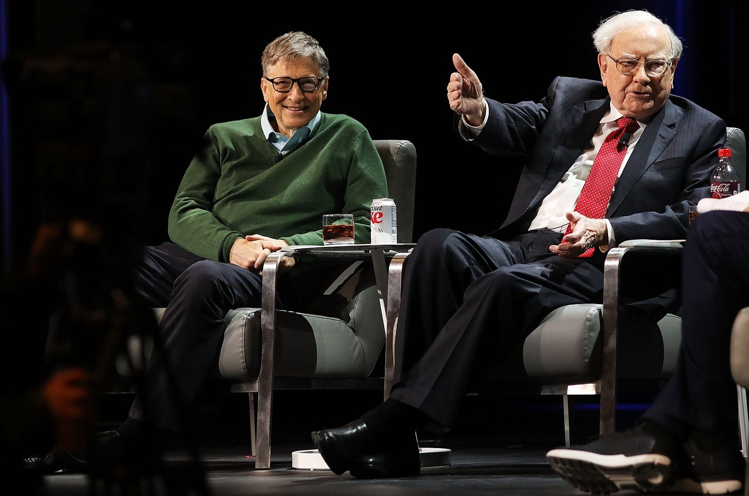 Bill Gates and Warren Buffet's Giving Pledge, explained | Vox Bill Gates and Warren Buffet's Giving Pledge, explained | Vox