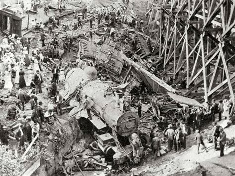 The Hammond Indiana train wreck of 1918. It killed 86 performers of ...