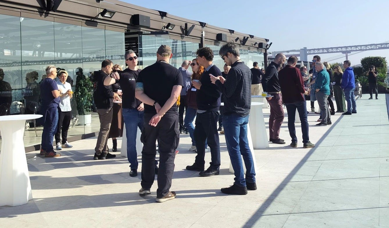 No alternative text description for this image No alternative text description for this image