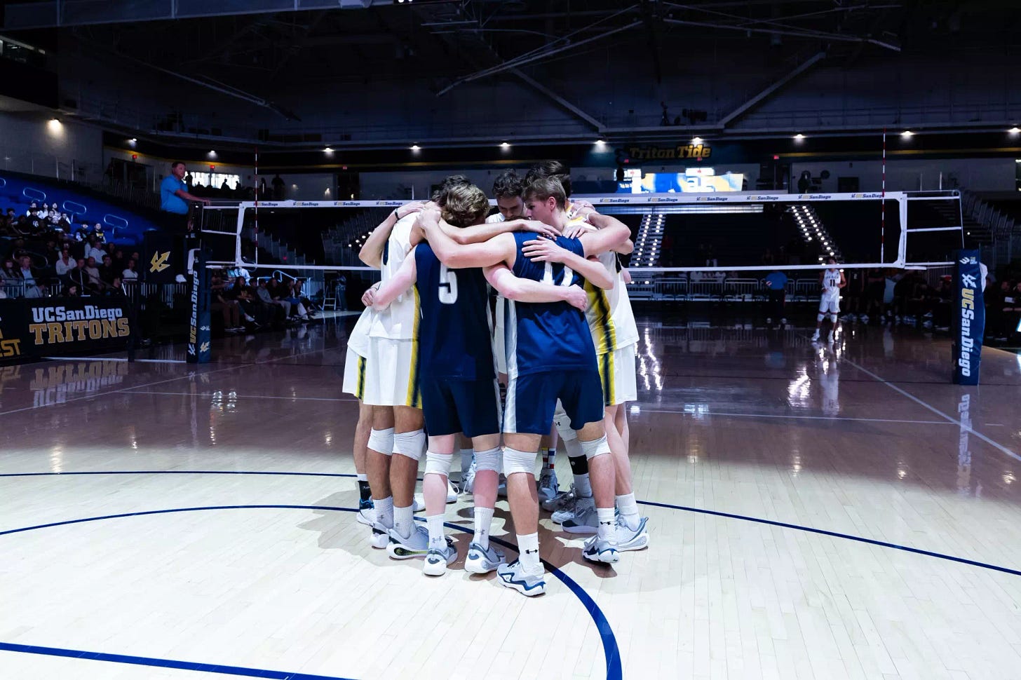 28 March 2026: UC San Diego men’s volleyball lost to Long Beach in four sets (25-23, 27-29, 21-25, 20-25) Friday night at LionTree Arena. (Credit: Derrick Tuskan/UC San Diego) 28 March 2026: UC San Diego men’s volleyball lost to Long Beach in four sets (25-23, 27-29, 21-25, 20-25) Friday night at LionTree Arena. (Credit: Derrick Tuskan/UC San Diego)