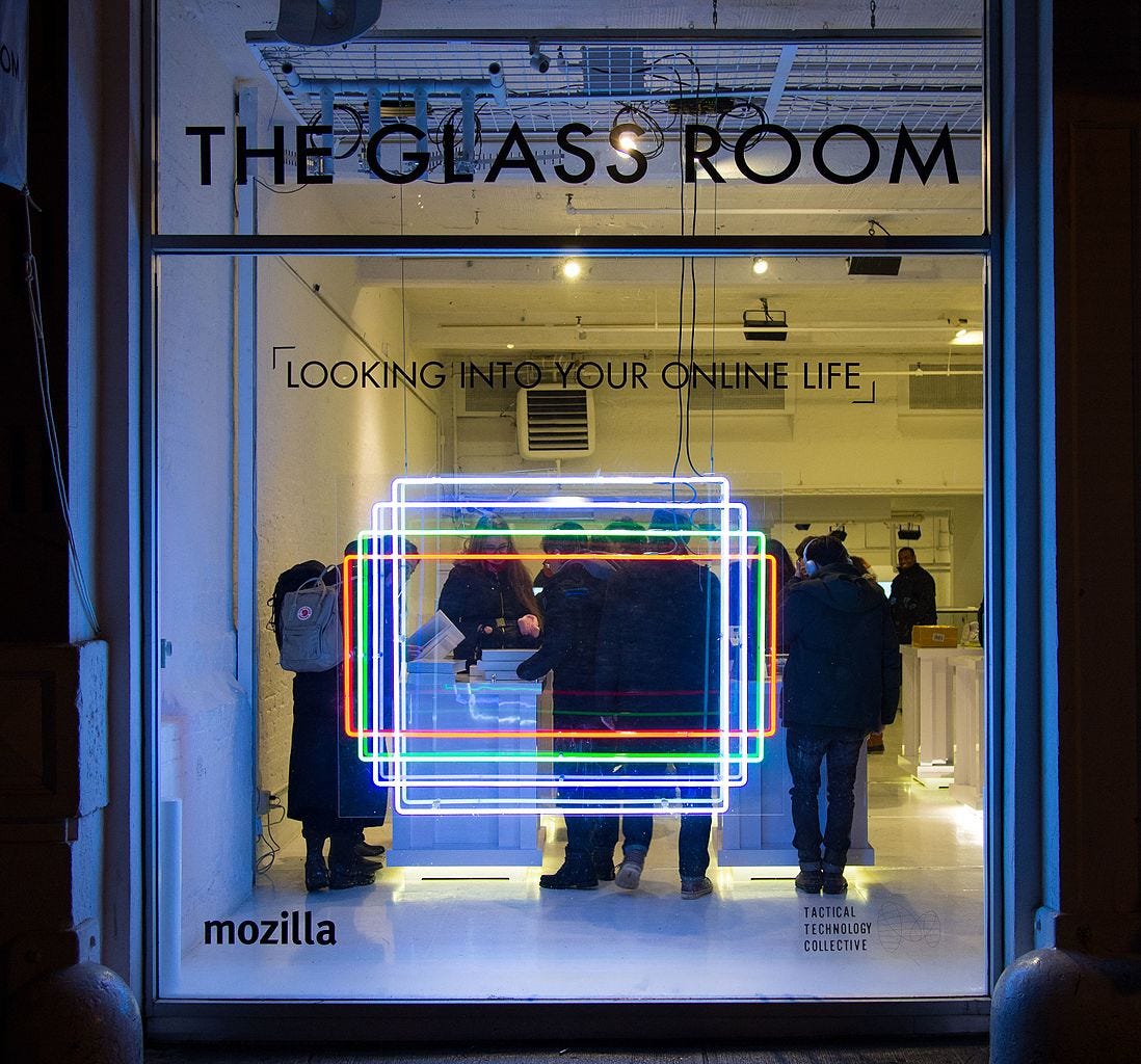 https://upload.wikimedia.org/wikipedia/commons/thumb/8/82/The_Glass_Room_%2871824%29.jpg/1098px-The_Glass_Room_%2871824%29.jpg https://upload.wikimedia.org/wikipedia/commons/thumb/8/82/The_Glass_Room_%2871824%29.jpg/1098px-The_Glass_Room_%2871824%29.jpg