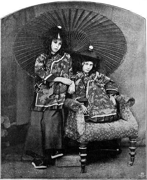 File:Life and Letters of Lewis Carroll - Lorina and Alice Liddell.jpg