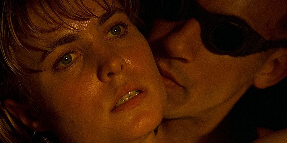 Did Riddick Secretly Stab Carolyn In Pitch Black? Theory Explained