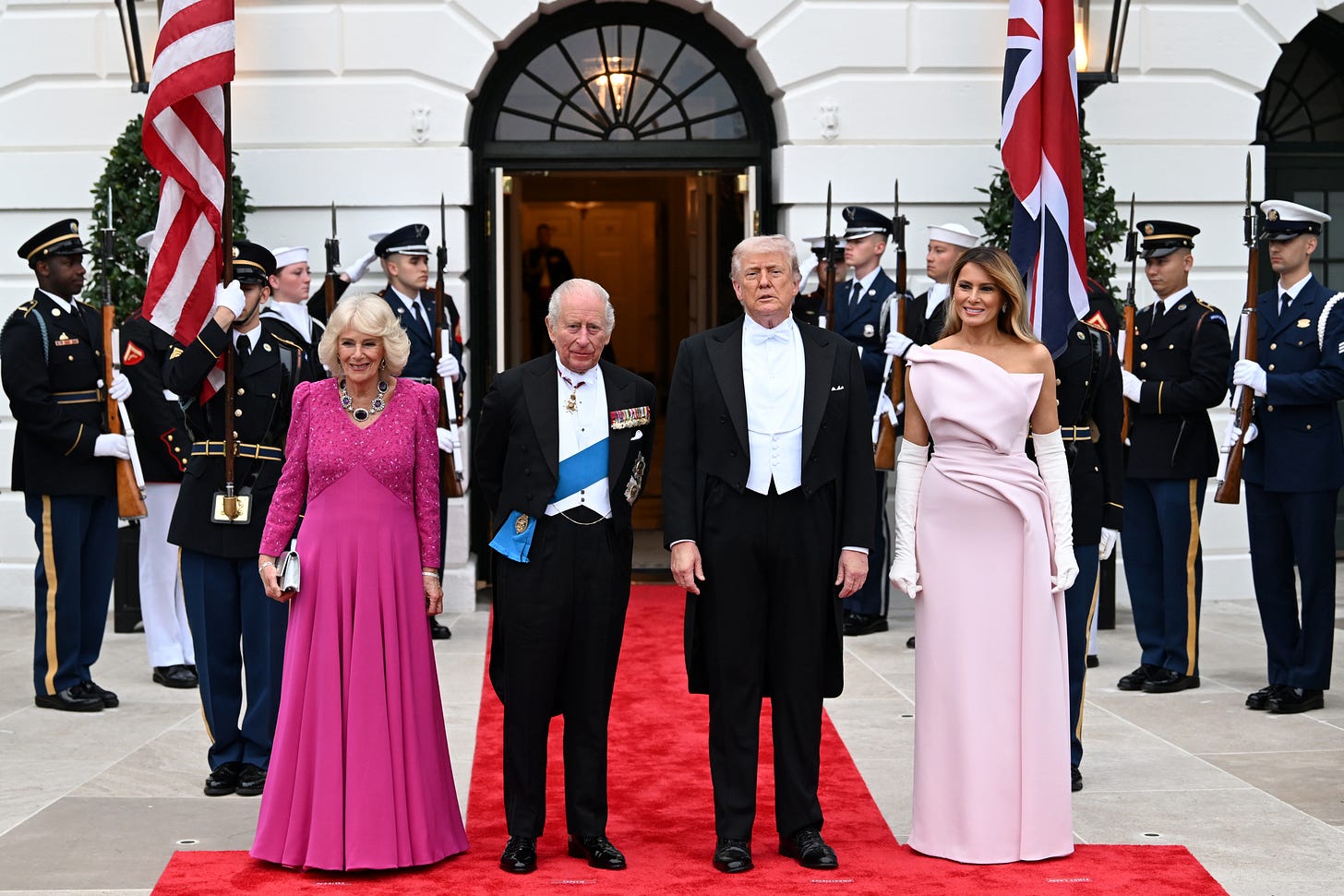Queen Camilla, King Charles, Donald Trump and Melania Trump outside the whitehouse