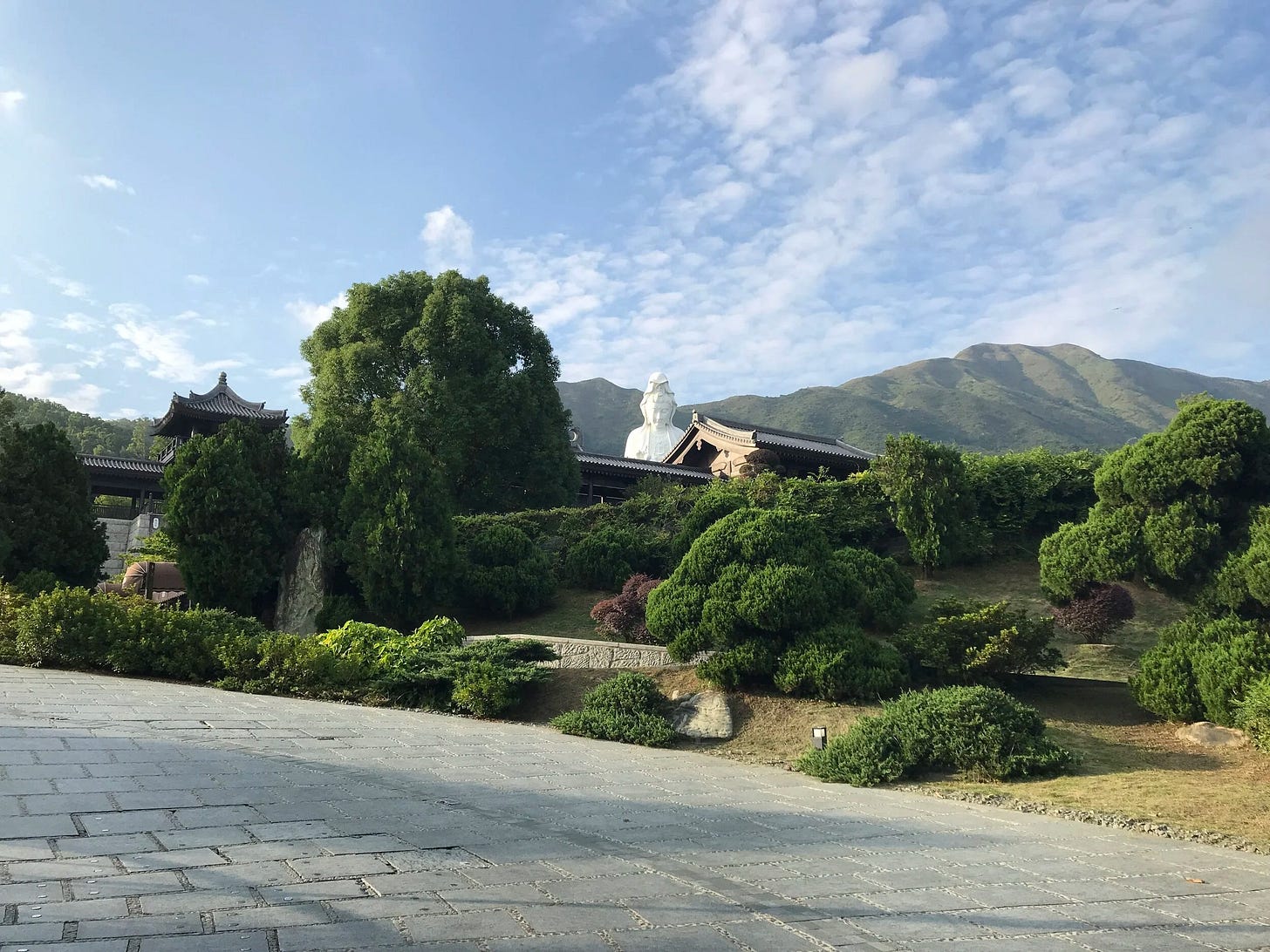  Tze Shan Monastery - Looks super beautiful and serene inside but too bad it was closed by the time we got there :( 