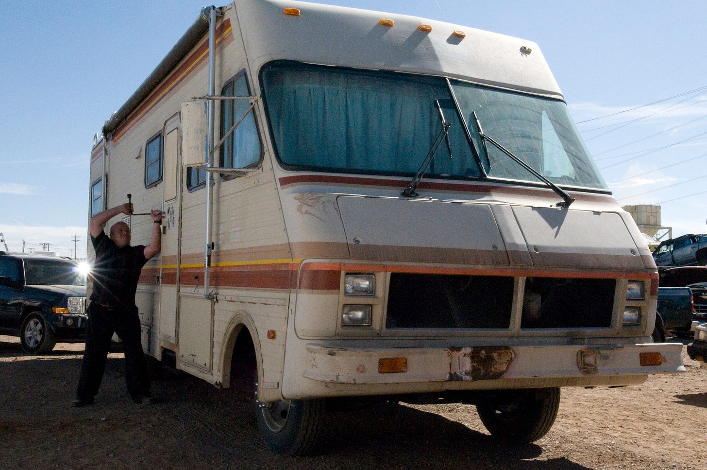 Breaking Bad" Sunset (TV Episode 2010) - IMDb