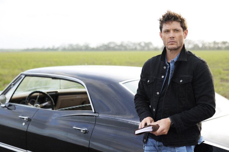Jensen Ackles as Dean Winchester in The Winchesers with baby Impala Jensen Ackles as Dean Winchester in The Winchesers with baby Impala
