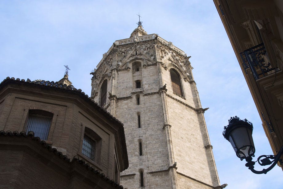 https://veryvalencia.com/images/guia/valencia-centro-historico.jpg